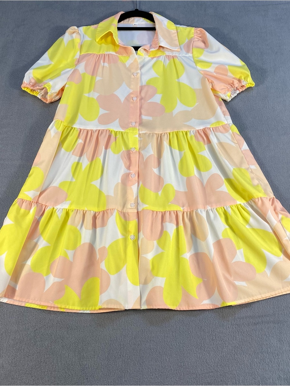 Women’s Yellow & Peach Short Sleeve Button Up Collared Tiered Dress, size XS